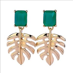 NEW ITEM ✨Rhinestone Palm Leaf Earrings✨